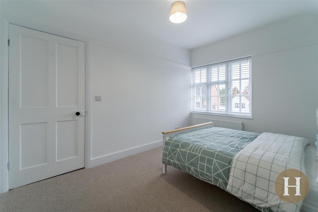 Hadleigh Estate Agents-38.jpg