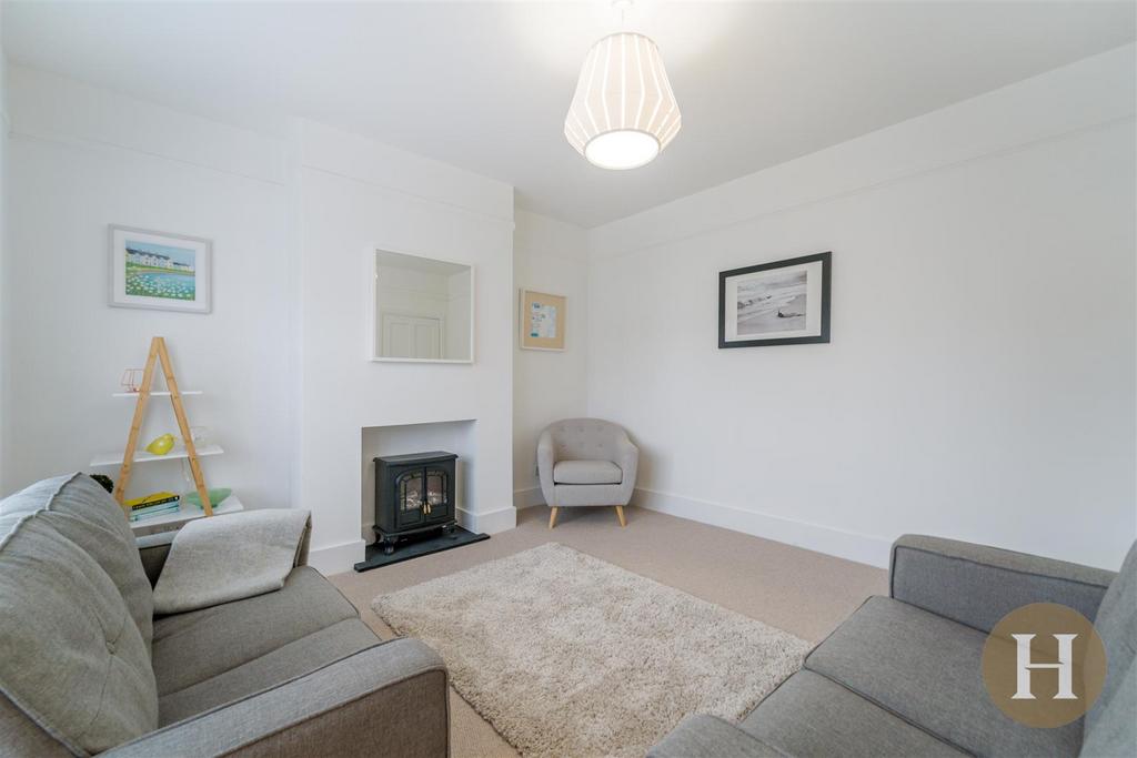 Hadleigh Estate Agents-5.jpg