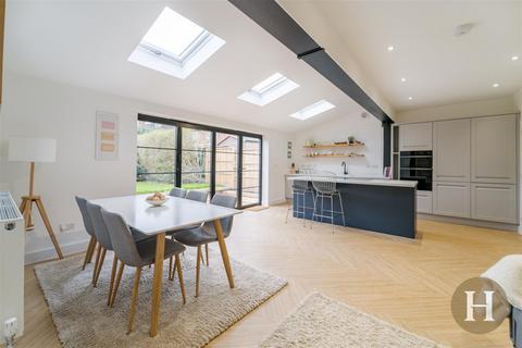 4 bedroom end of terrace house for sale, Ravenhurst Road, Harborne, Birmingham, B17