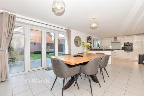 5 bedroom detached house for sale, Broke Wood Way, Maidstone ME16