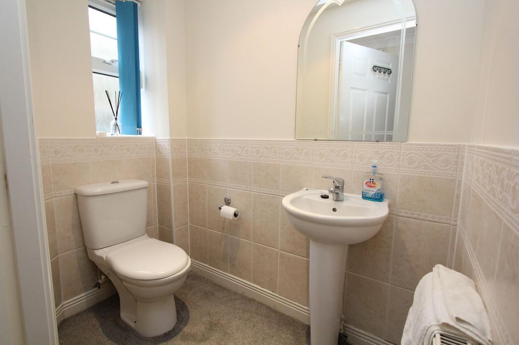 Cloakroom WC