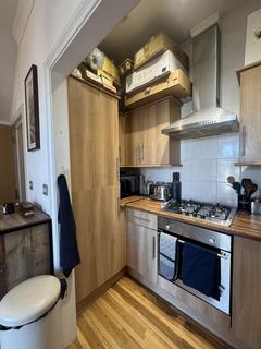 undefined, Kew Road, Richmond TW9