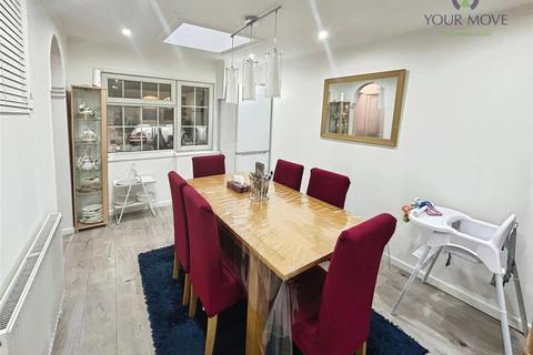 63 Revesby Road, Carshalton, SM5 1EX