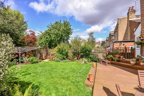 3 bedroom maisonette for sale, Dunstans Road, East Dulwich, London, SE22