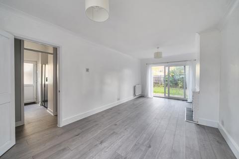 2 bedroom maisonette for sale, Vale Road, Surrey KT4
