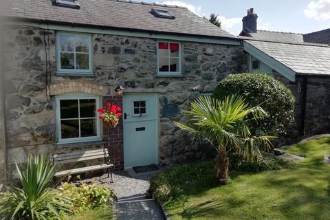 undefined, Llanuwchllyn