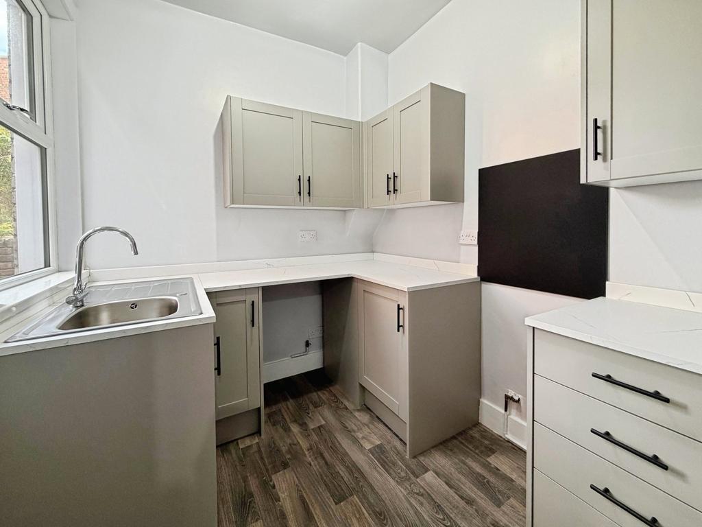 Picture No. 02