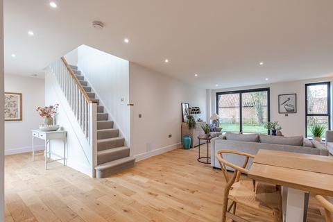 3 bedroom semi-detached house to rent, Ringstead