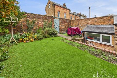 1 bedroom apartment for sale, Grosvenor Crescent, North Yorkshire YO11