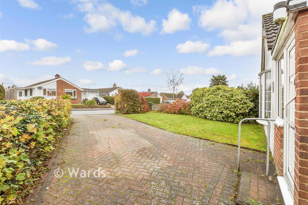 Driveway/Parking