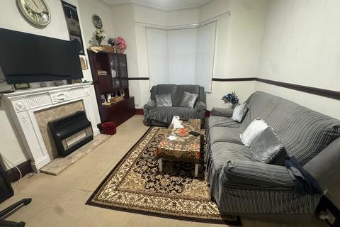 3 bedroom terraced house to rent, Normount Road, Newcastle upon Tyne NE4