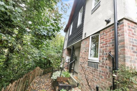 2 bedroom terraced house to rent, Cedarhurst, Elstree Hill, Bromley, BR1