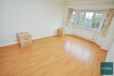 undefined, Park Avenue, Finchley, N3
