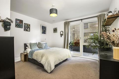 2 bedroom flat for sale, 2 Anderson Square, London E3