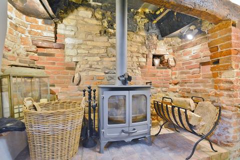 4 bedroom detached house for sale, Field Cottage, Upton