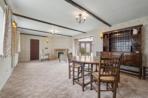 3 bedroom detached bungalow for sale, Manor Farm Close, Leicester LE7