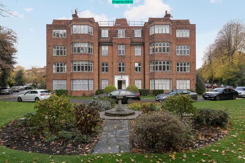 3 bedroom apartment for sale, Highlands Heath, Portsmouth Road, London, SW15 3TY