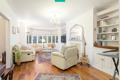 3 bedroom apartment for sale, Highlands Heath, Portsmouth Road, London, SW15 3TY