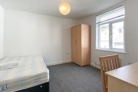 6 bedroom house to rent, Hollingdean Road, Brighton BN2