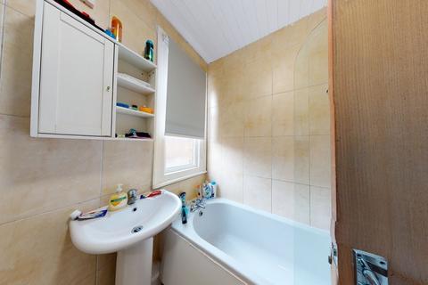 6 bedroom house to rent, Headingley Avenue, Leeds LS6