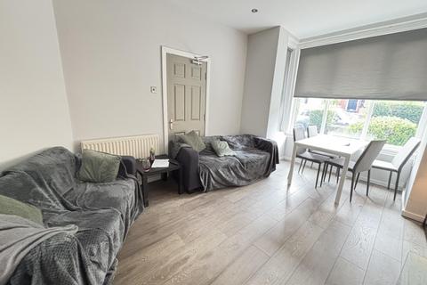 4 bedroom house to rent, Stanmore Street, Leeds LS4