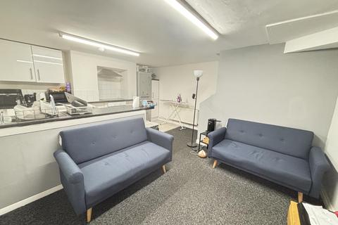 3 bedroom house to rent, Lumley Street, Leeds LS4