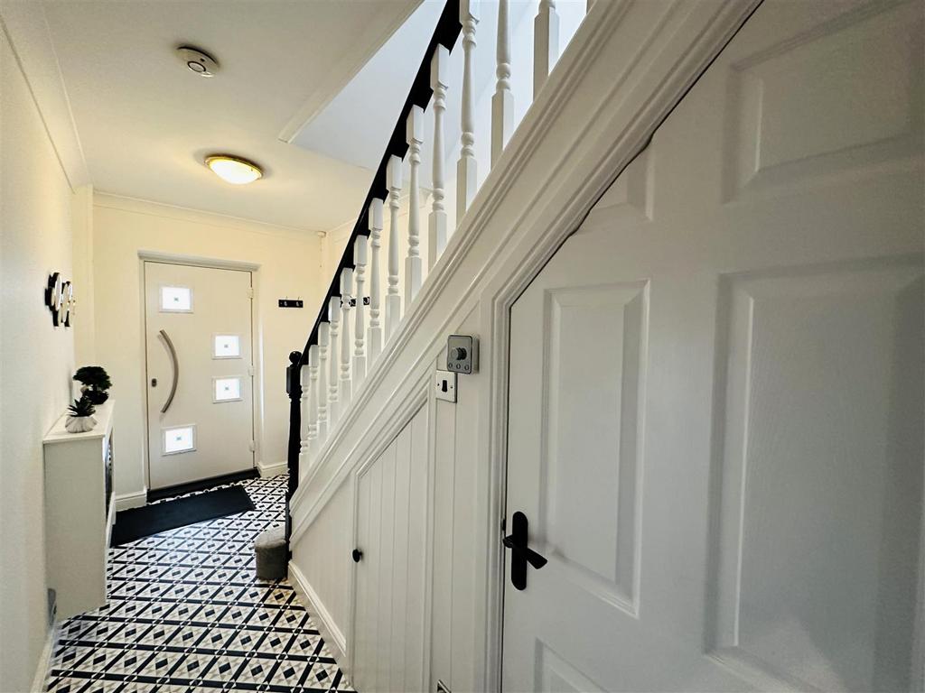 Hall .jpg