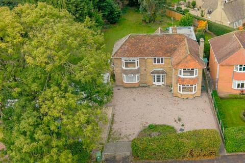 4 bedroom detached house for sale, Tollfield Road, Boston, PE21