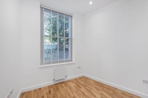 1 bedroom ground floor flat to rent, Canfield Gardens
