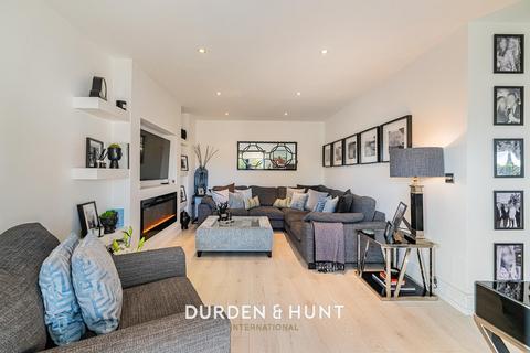 undefined, Albert Road, Buckhurst Hill, IG9