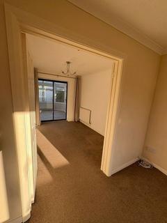 undefined, Manor Chase, Beddau Pontypridd