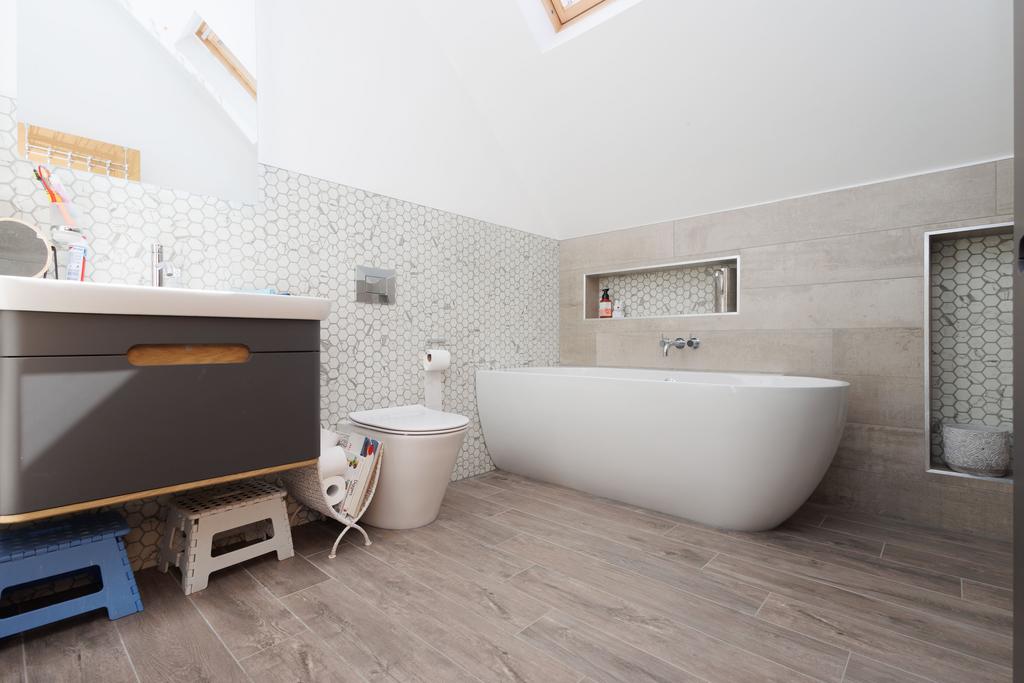 Bedroom 3 Ensuite