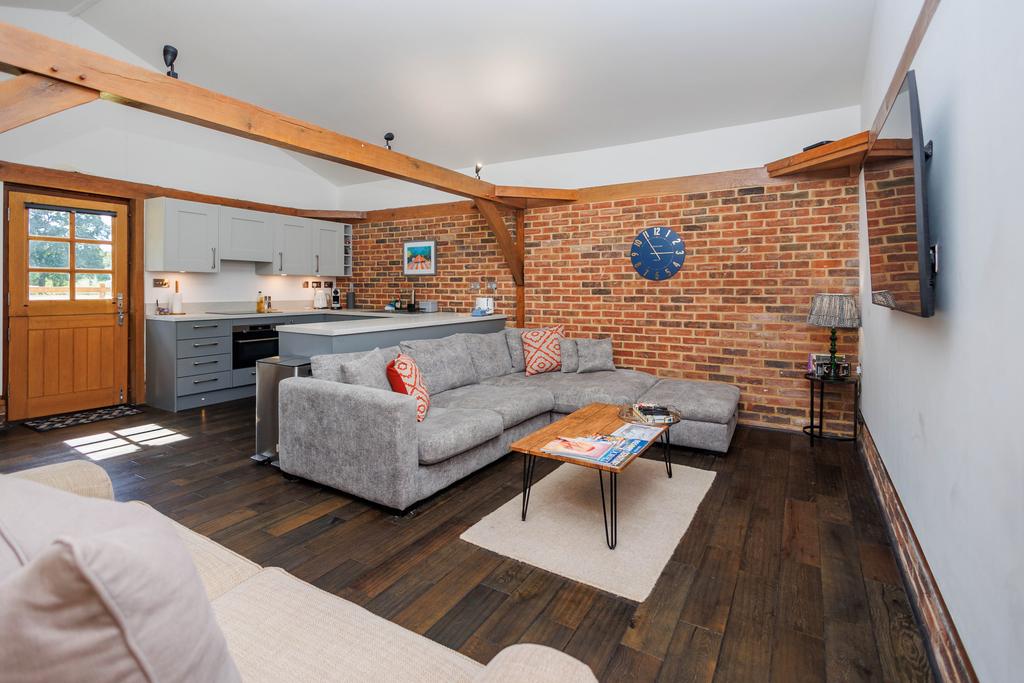Lodge Lounge (2)