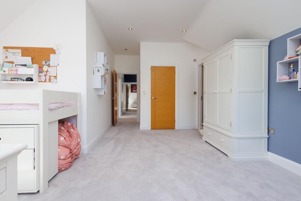 Bedroom 2 (4)