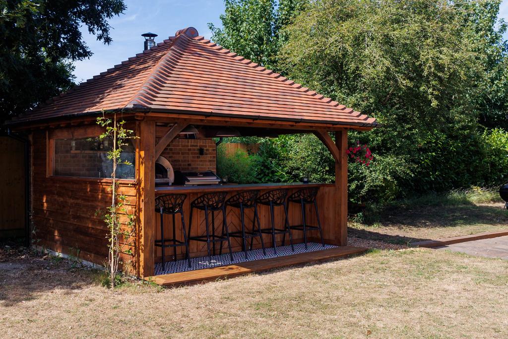 Pizza Bar