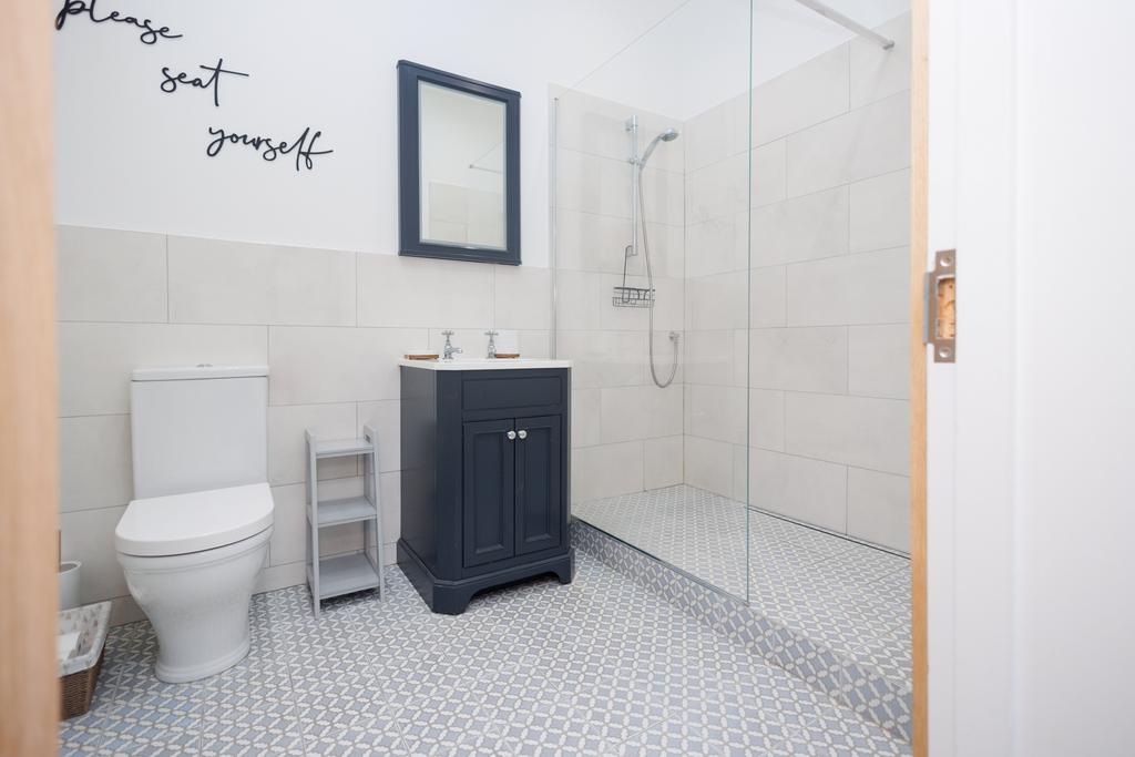 Lodge Bathroom