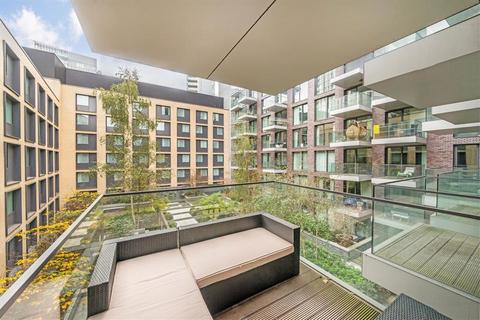 undefined, Leman Street, London E1