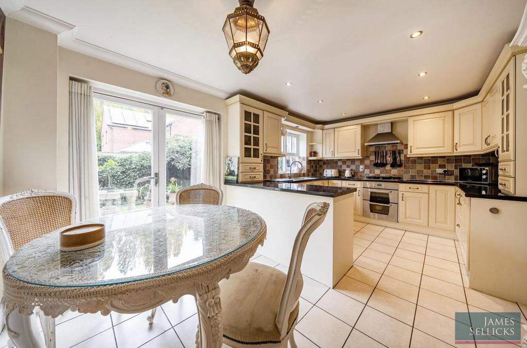 Dining Kitchen
