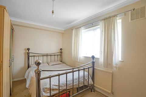 undefined, Wells Park Court, Taylors Lane