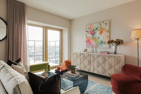 2 bedroom apartment for sale, Royal Docks, London, E16