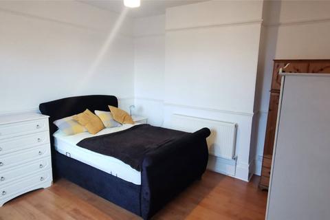 1 bedroom in a house share to rent, Stafford Road, Oakengates, Telford, Shropshire, TF2