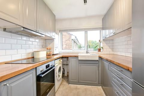 undefined, Riverside Close, Kings Langley, WD4