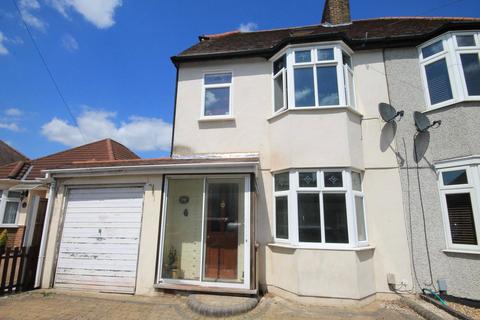 3 bedroom semi-detached house for sale, Grosvenor Road, Romford RM7