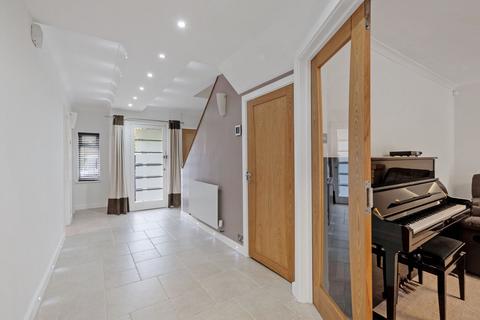 undefined, Broughton Road Banbury, Oxfordshire, OX16 9QH