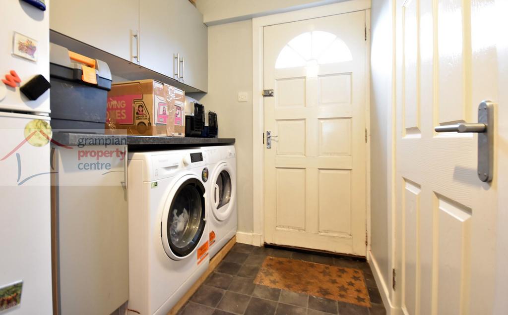 Utility room .JPG