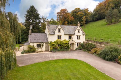 Ozleworth, Wotton-under-Edge, Gloucestershire, GL12