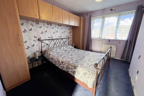 undefined, Swan Mead, Luton LU4