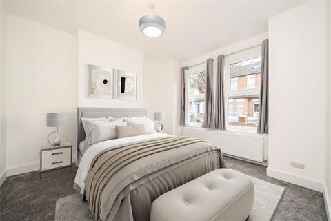 4 bedroom house to rent, Lochaline Street, London W6