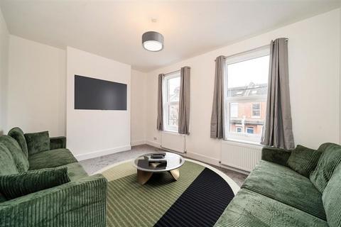 4 bedroom house to rent, Lochaline Street, London W6