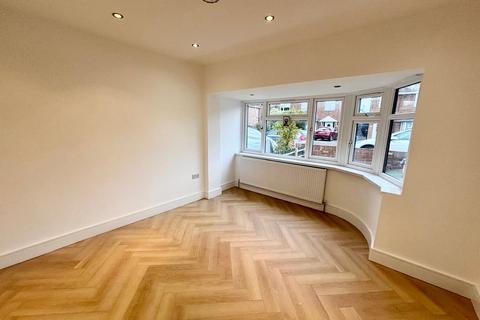 3 bedroom semi-detached house to rent, Brightside Avenue, Staines-upon-Thames, TW18